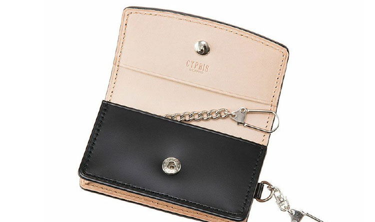 キプリスの長財布 ファスナー付通しマチ長財布