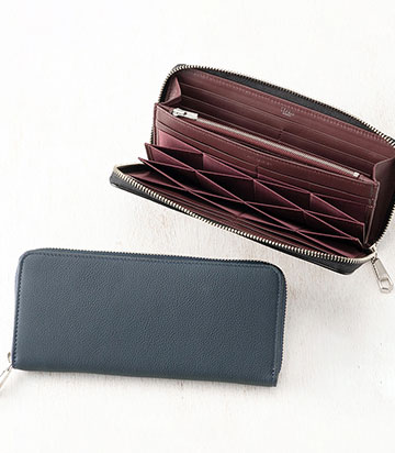 革アイテムキプリスのスパークリングカーフ　ラウンドファスナーハニーセル長財布