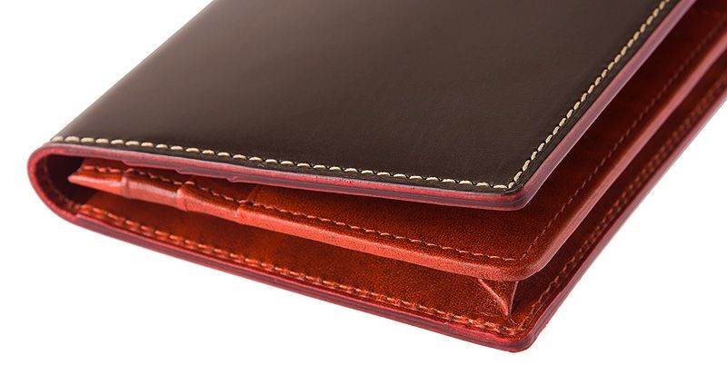 ライドルレザー,ルーガショルダー,美しい裁断面(コバ)