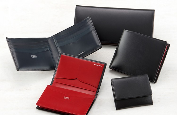 革財布キプリスのボックスカーフ&リンピッドカーフ