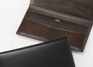 革財布キプリスのボックスカーフ&リザード