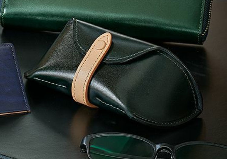 長寿祝い・敬老の日のギフトにキプリスのメガネケース