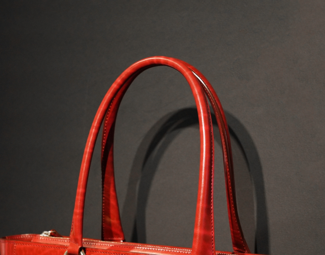 革鞄、レザーバッグのキプリス 丸手ハンドル