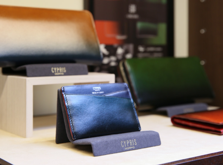 店舗の商品陳列棚