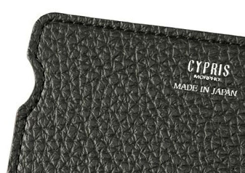 美しく色鮮やかな発色と上質なツヤ