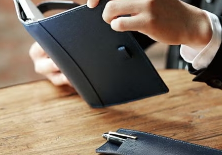 革小物・革財布のCYPRIS ステーショナリー