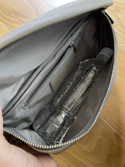 キプリスのボディバッグ トゥージュール メイン収納