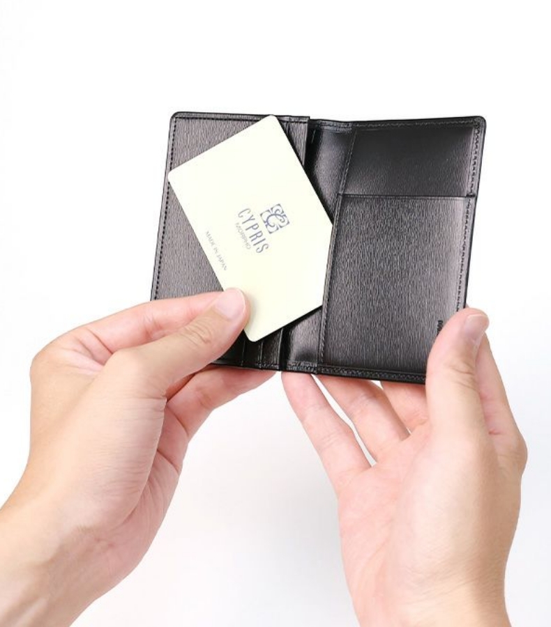 革財布キプリスの通しマチ名刺入れ ボックスカーフ