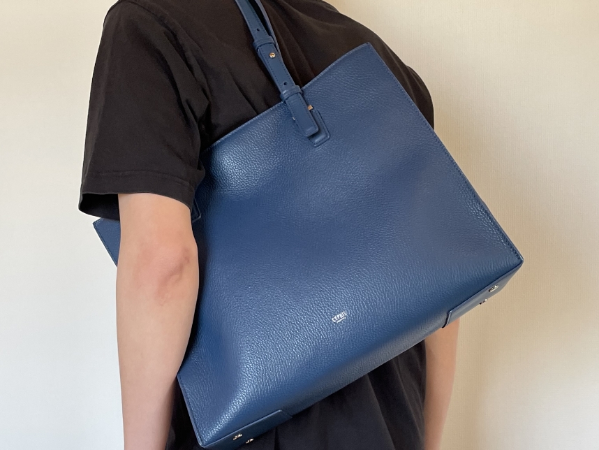 ヴィヴァーチェ　トートバッグ　ネイビー