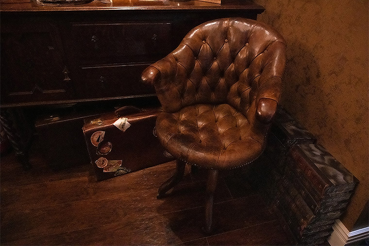 アンティークチェア