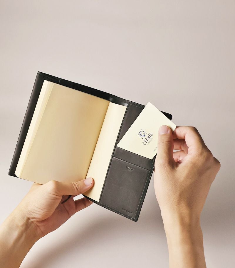 ブックカバー(文庫本サイズ)｜レーニアカーフ |革製品CYPRIS（キプリス