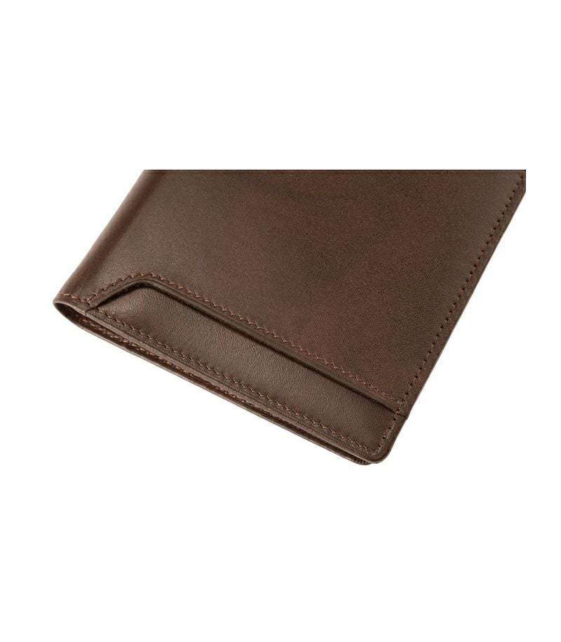 革パスポートケース